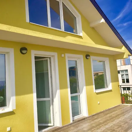 Luxury House In Chervenka Next To Gradina Tschernomorez